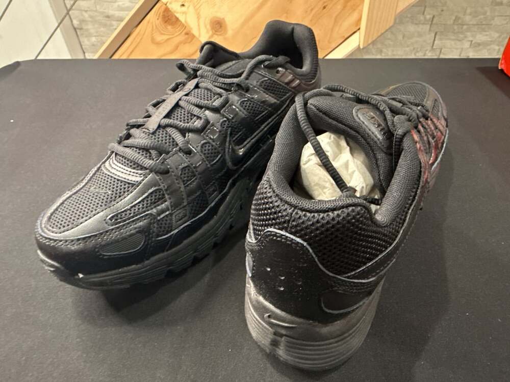 Nike P-6000 Size 10 Black